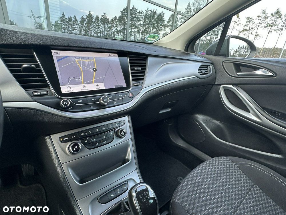 Opel Astra 1.4 T Dynamic - 21