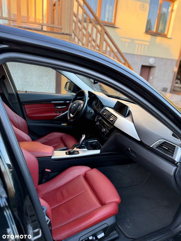 BMW Seria 3 320i Sport Line - 15