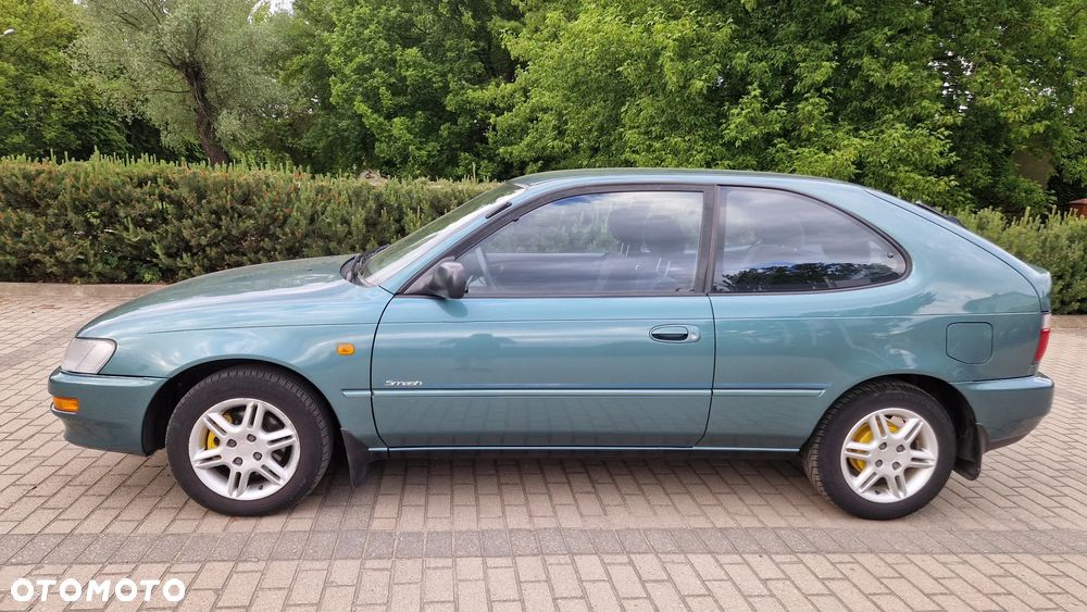 Toyota Corolla - 2