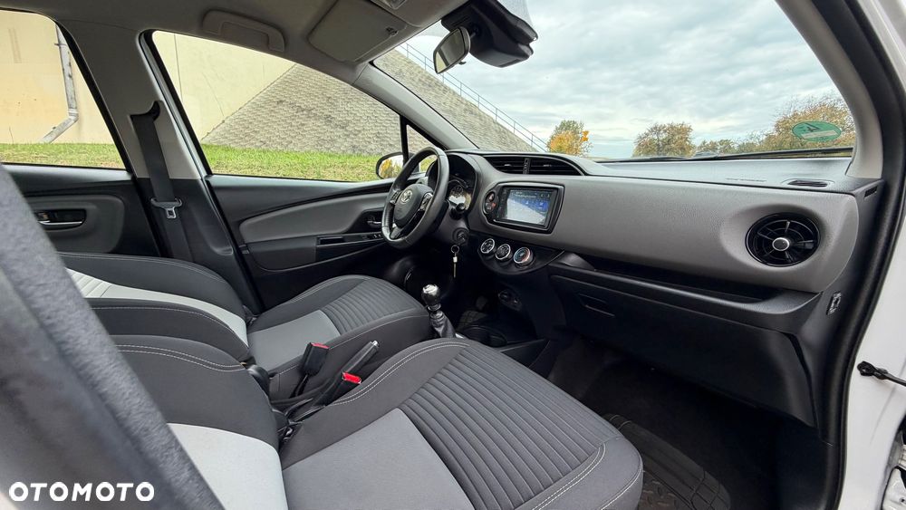 Toyota Yaris - 14