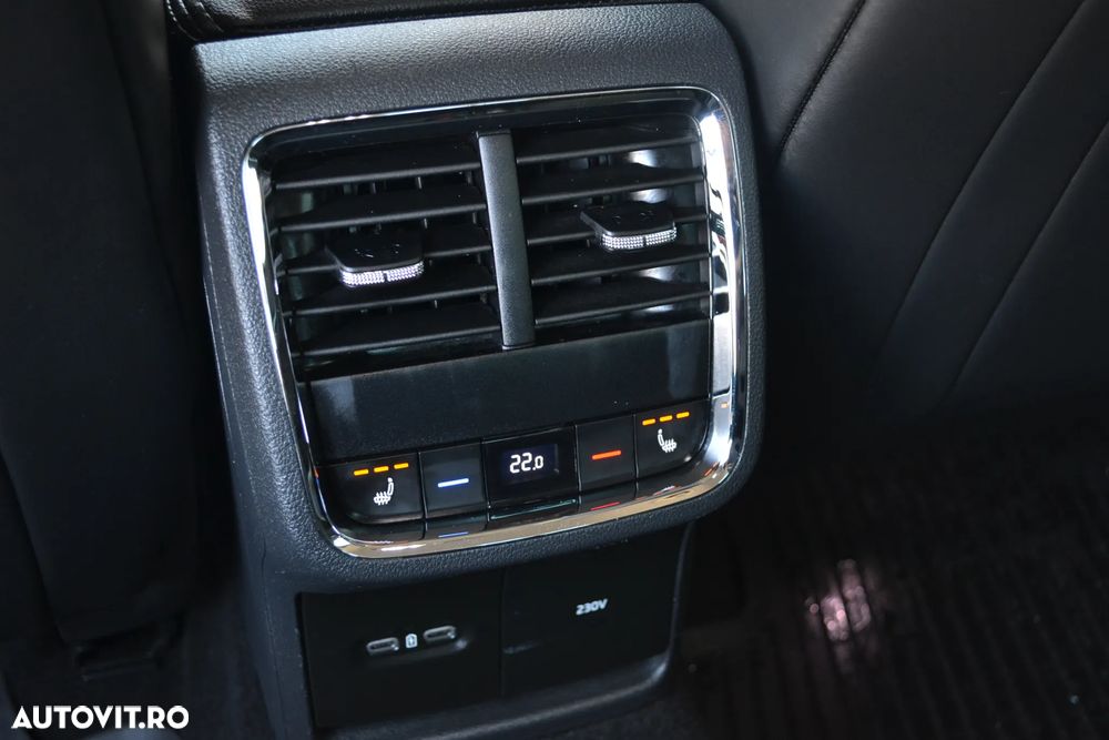 Skoda Octavia 2.0 TDI DSG 4X4 Style - 32