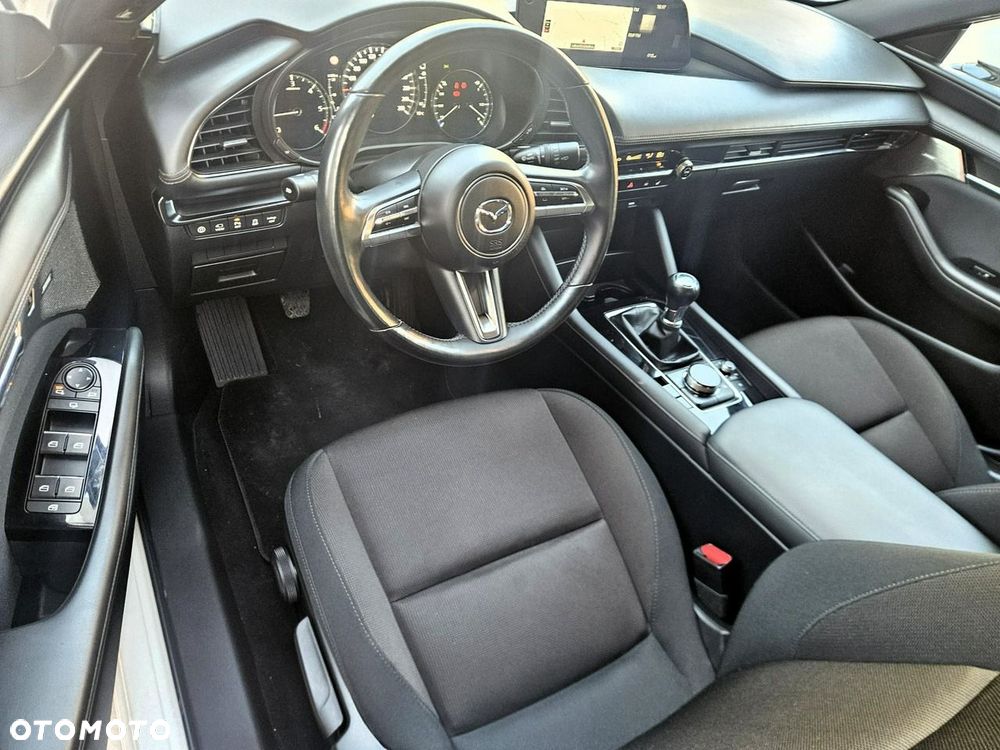 Mazda 3 SKYACTIV-D 1.8 SELECTION - 9