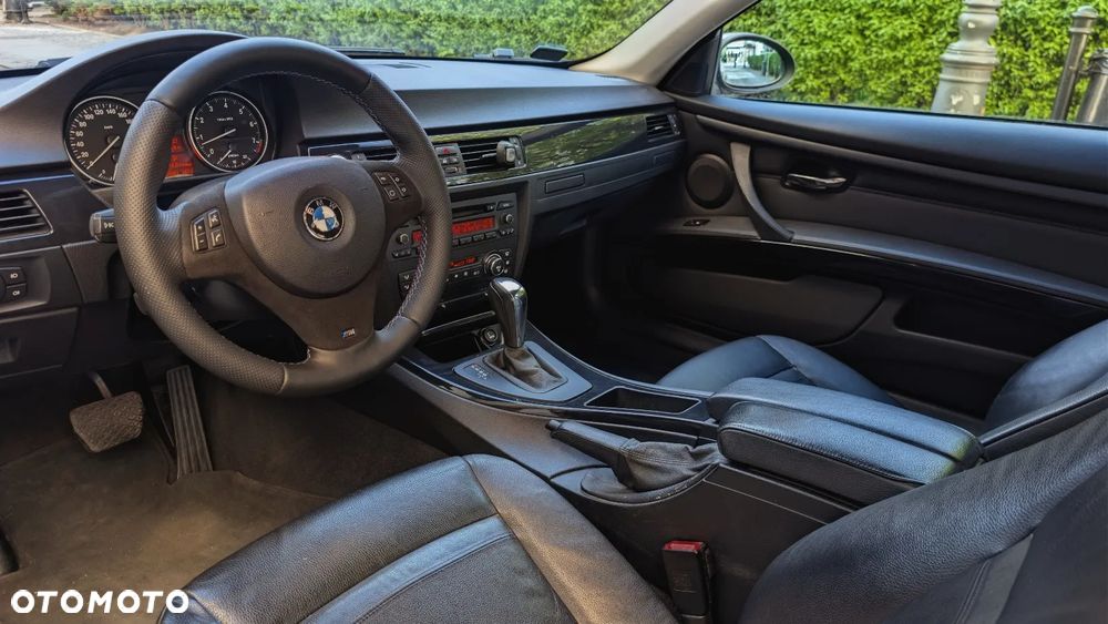 BMW Seria 3 320i - 14