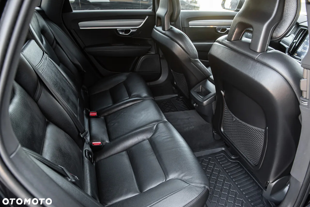 Volvo S90 - 28