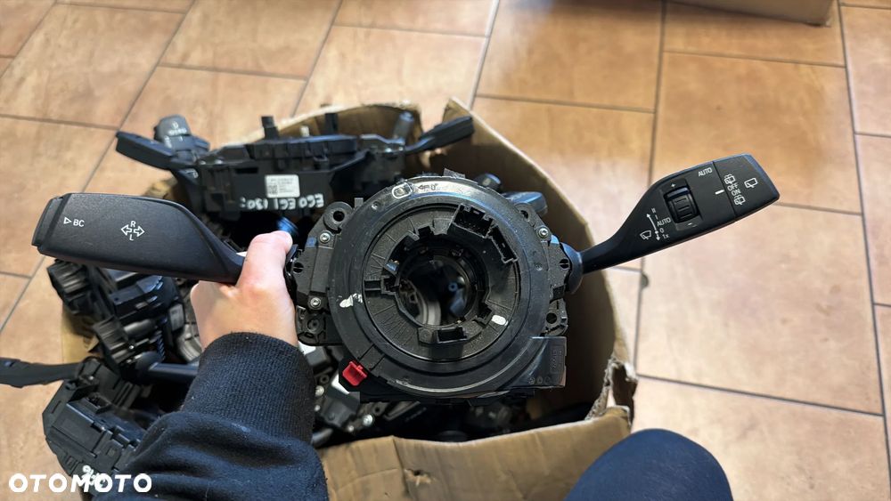 BMW X3 G01 G05 G06 G07 G21 G31 TAŚMA KIEROWNICY MANETKI 9436671 - 1