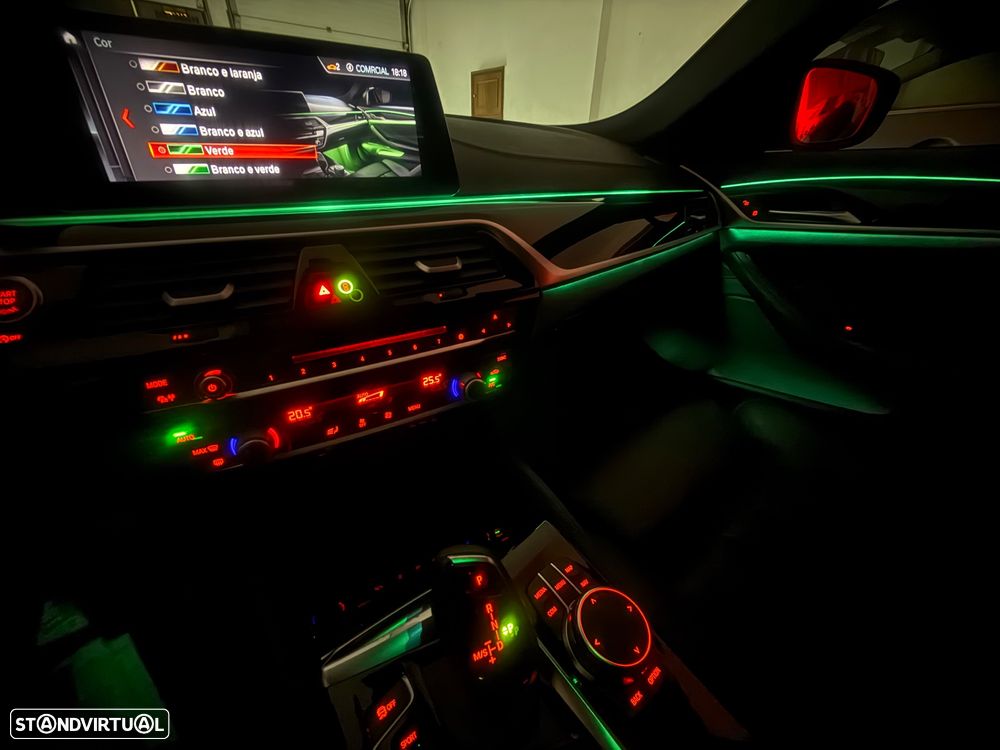 BMW 520 d Pack Desportivo M Auto - 50