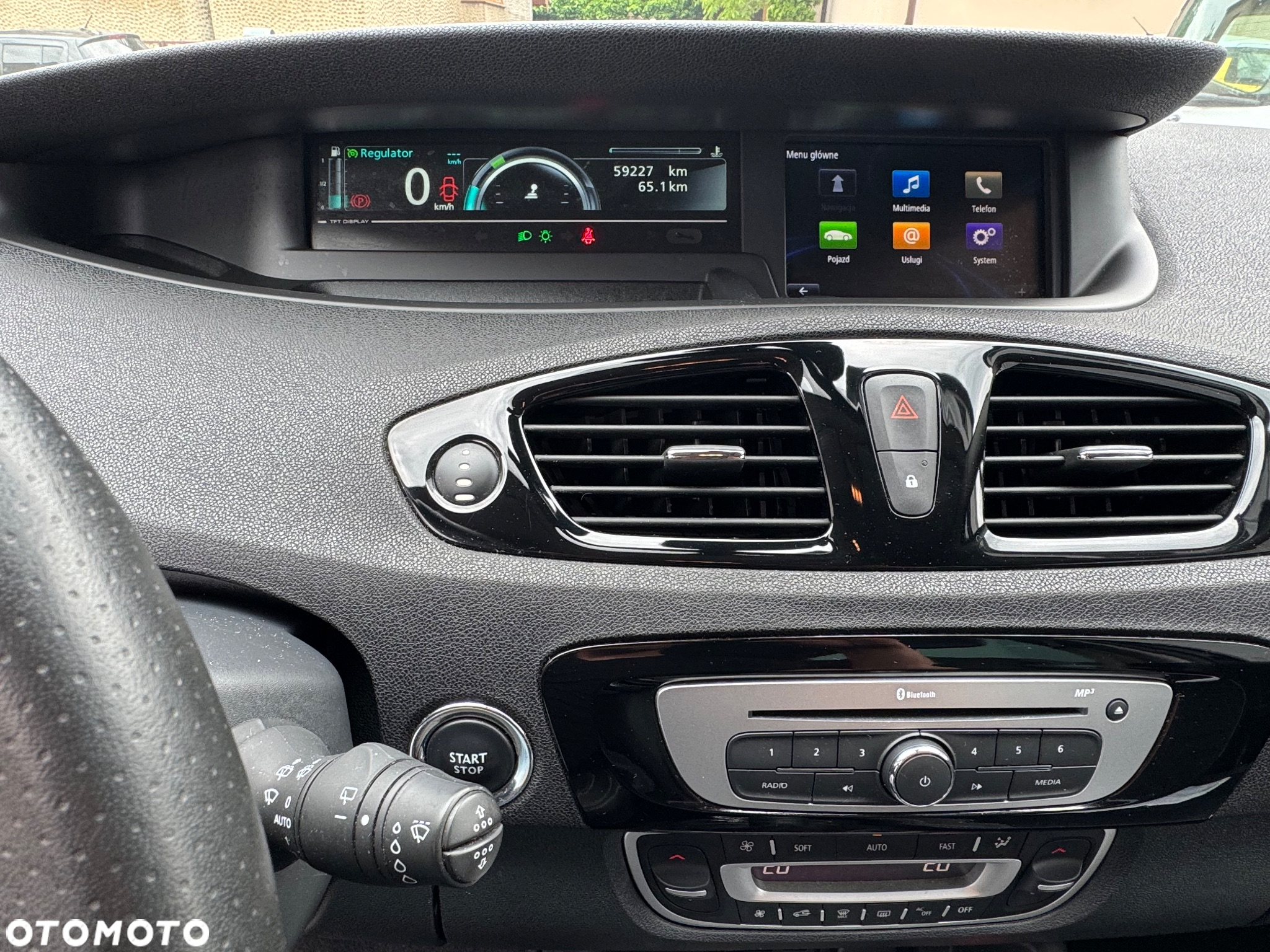 Renault Grand Scenic - 9