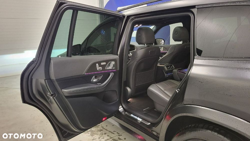 Mercedes-Benz GLS - 26