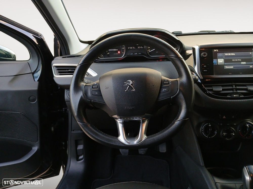 Peugeot 208 1.2 PureTech Style - 12