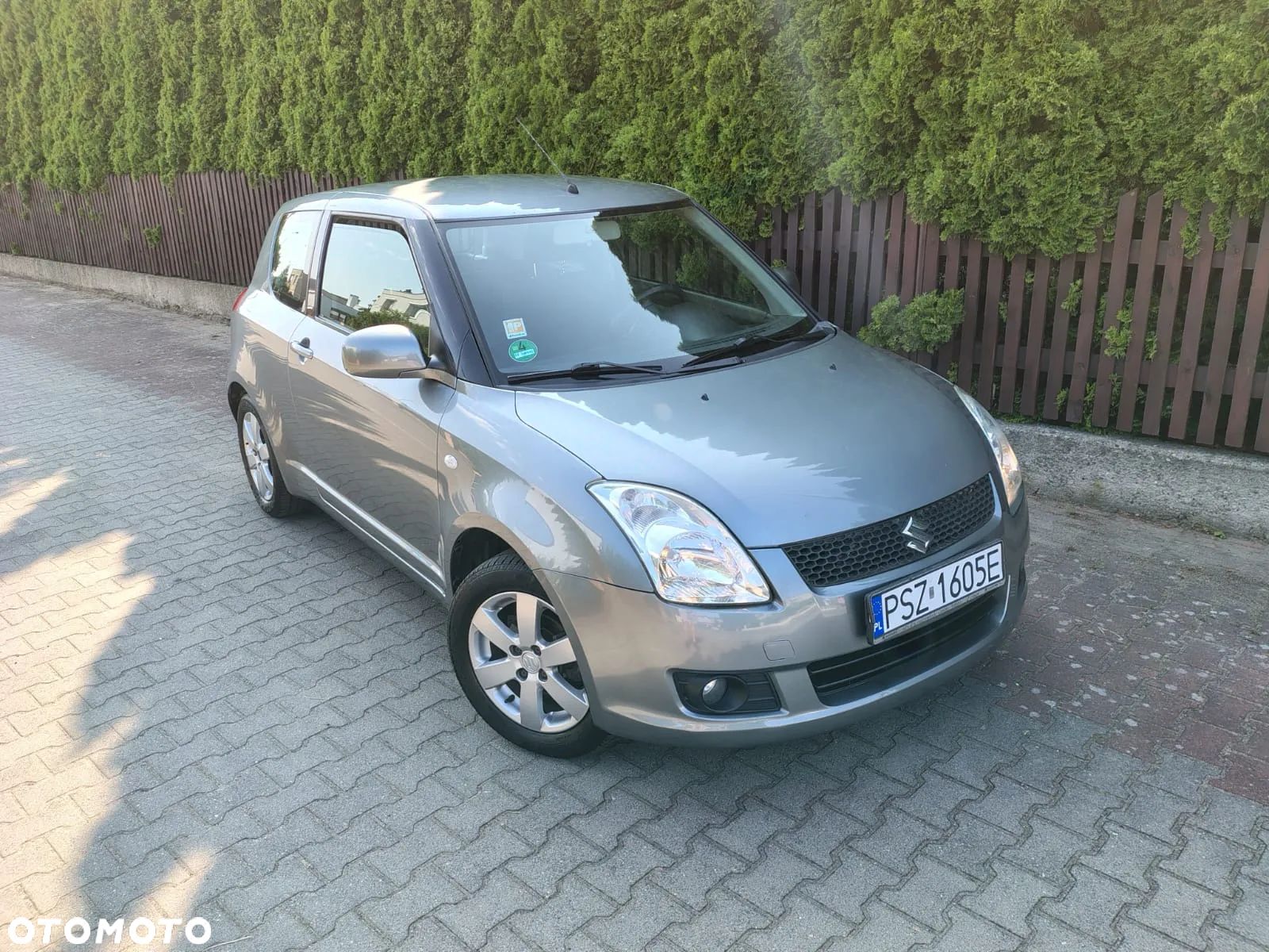Suzuki Swift 1.3 A-M-T Comfort - 1