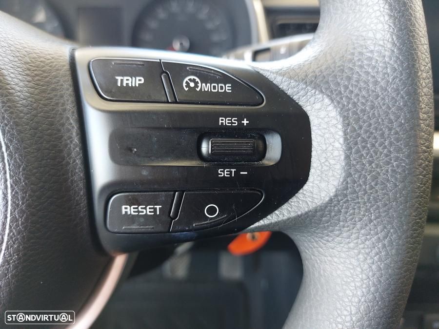 Kia Stonic 1.2 CVVT LX - 18