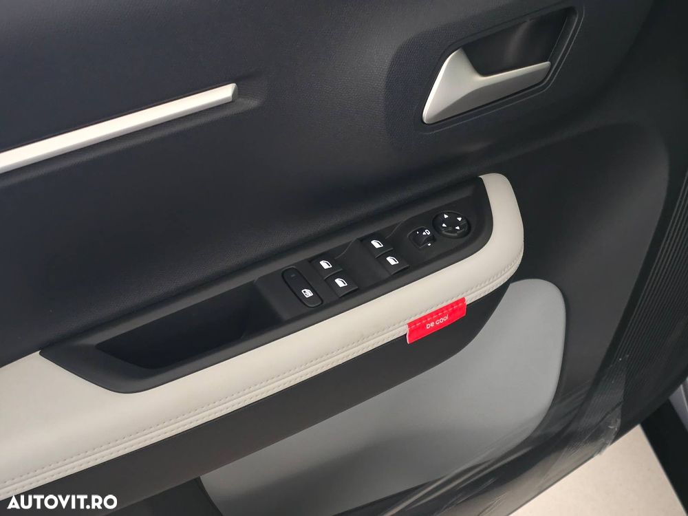 Citroën C3 1.2 PureTech 100 S&S BVM6 MAX - 9