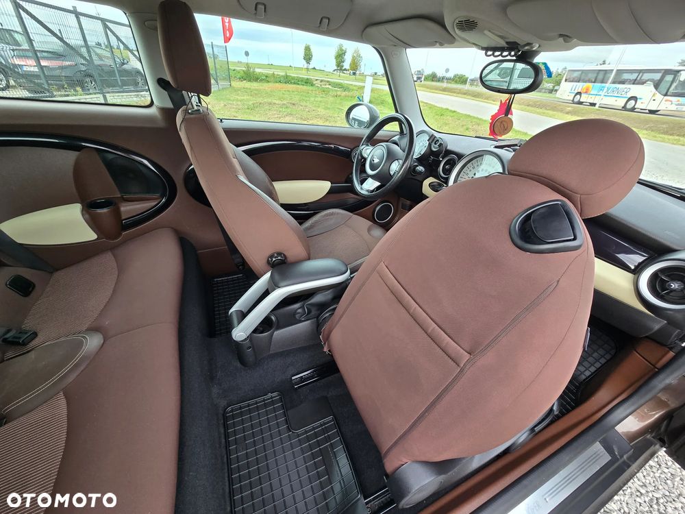MINI Clubman - 32