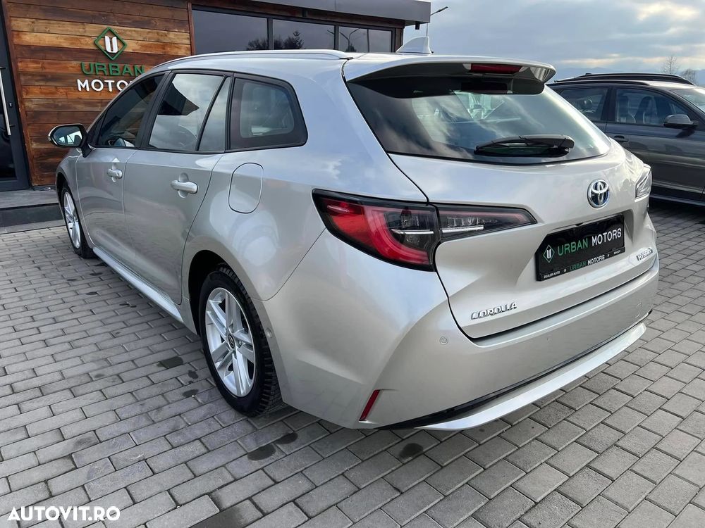 Toyota Corolla 1.8 Hybrid Touring Sports Business Edition - 2