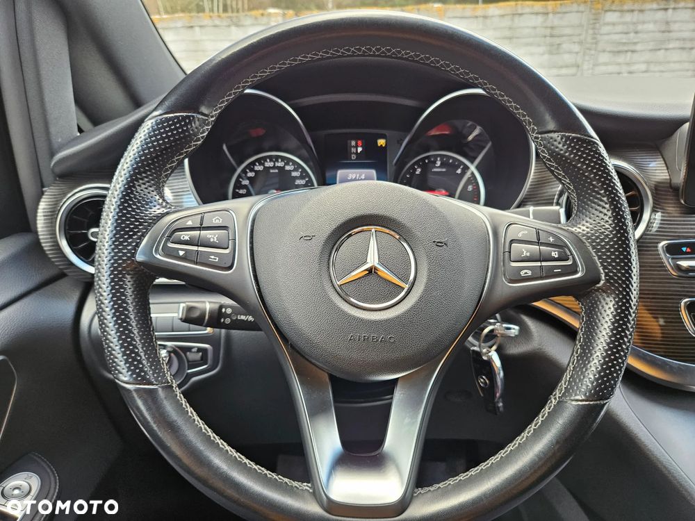 Mercedes-Benz Klasa V 250 d 4-Matic 9G-Tronic - 33