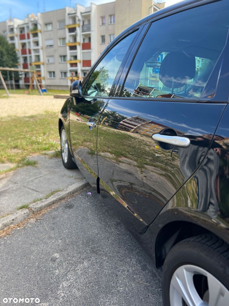 Renault Scenic 1.5 dCi Tech Run EDC - 4