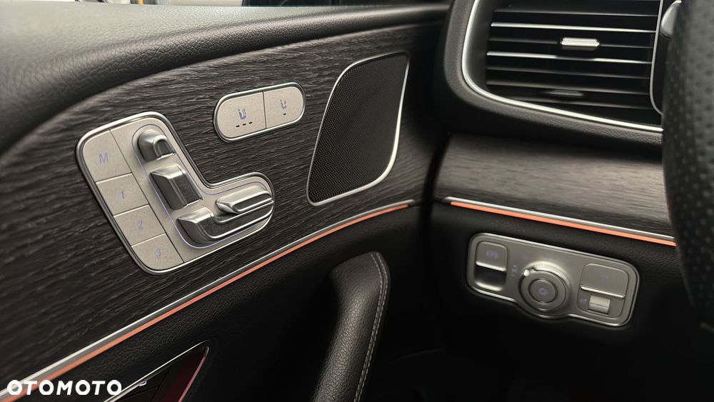 Mercedes-Benz GLE 300 d 4-Matic - 27