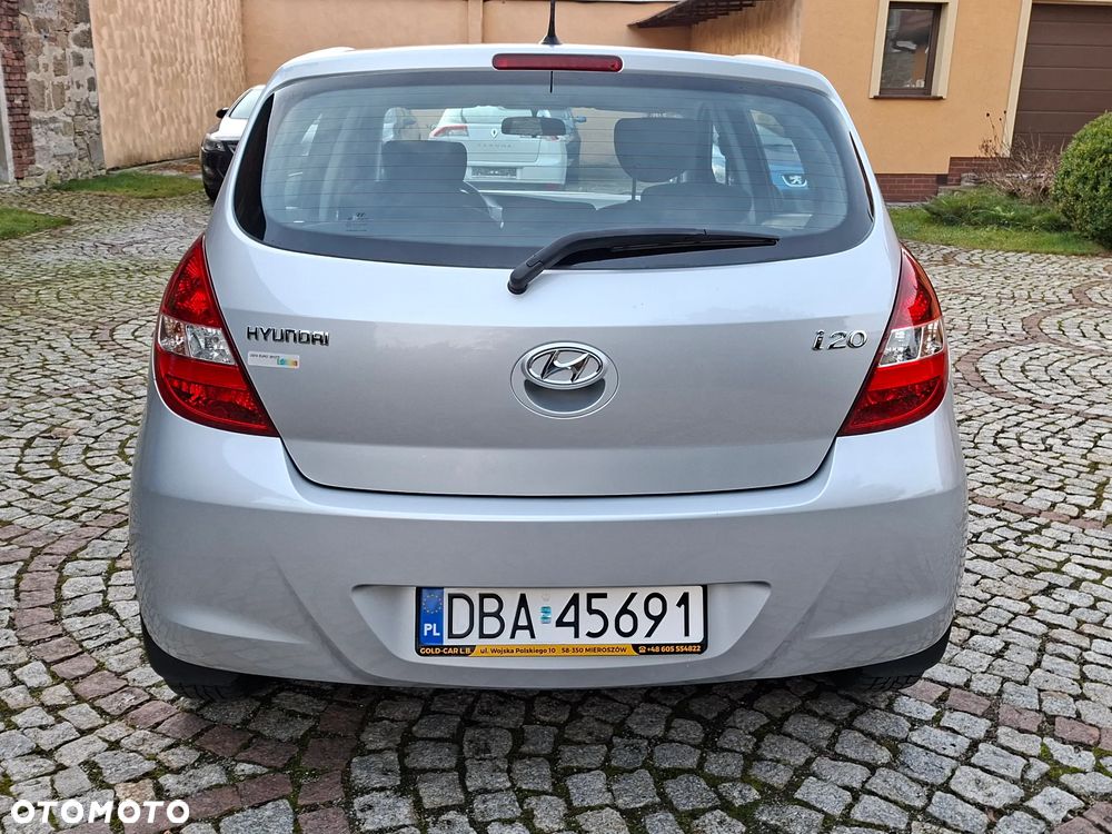 Hyundai i20 1.2 UEFA EURO 2012 Edition - 10