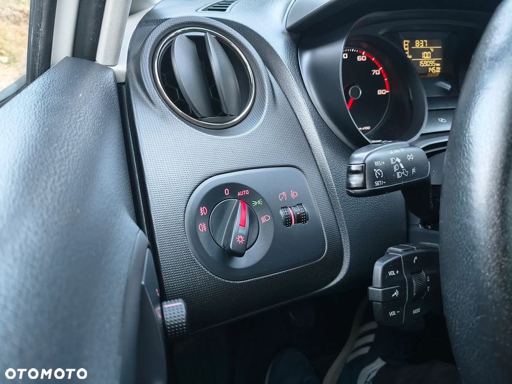 Seat Ibiza 1.4 16V Style - 11