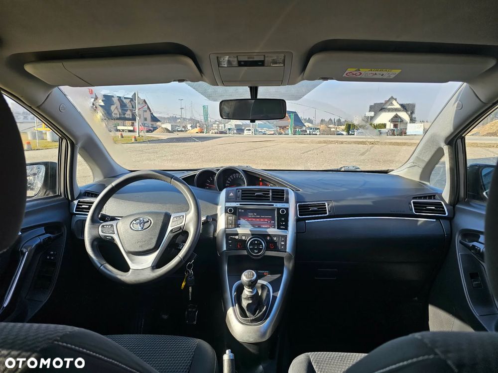 Toyota Verso 1.6 D-4D 7-Sitzer Start/Stop Executive - 17