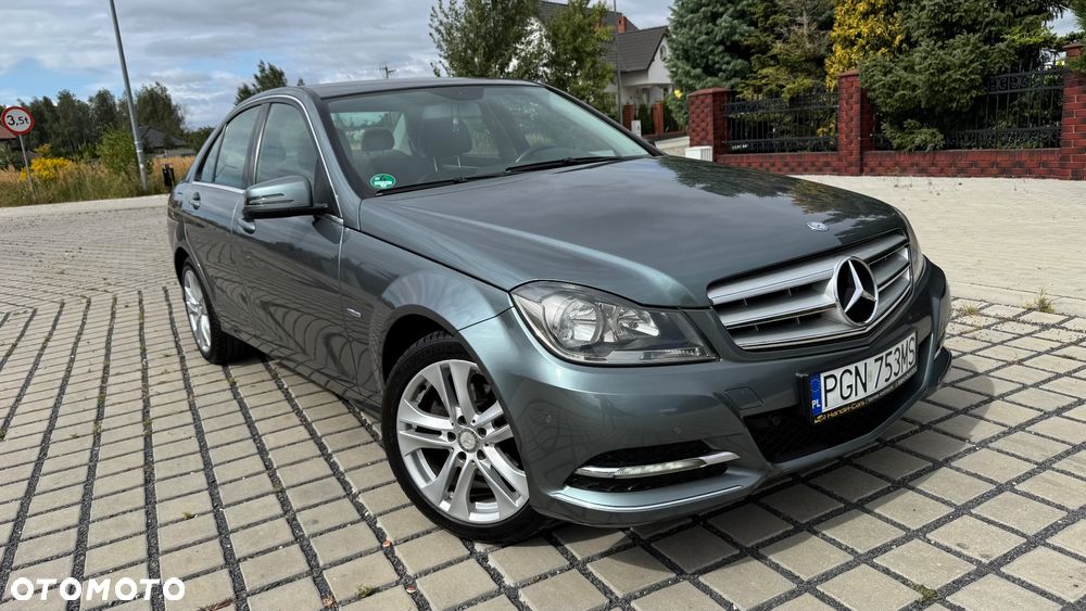 Mercedes-Benz Klasa C 180 CGI BlueEff Avantgarde - 9