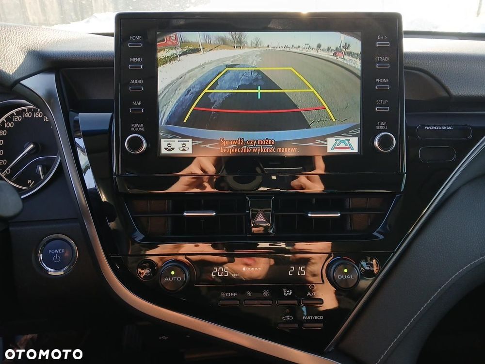 Toyota Camry 2.5 Hybrid Prestige CVT - 32