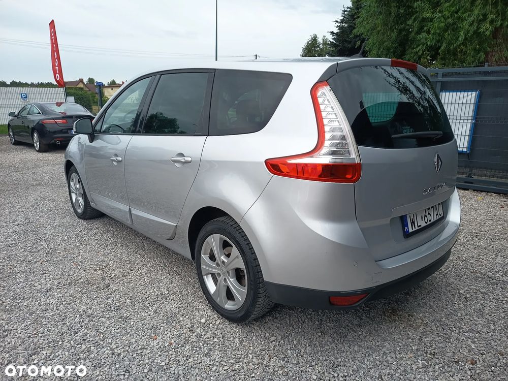 Renault Grand Scenic 2.0 16V 140 CVT Dynamique - 6
