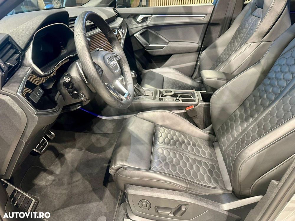 Audi RS Q3 RSQ3 2.5 TFSI quattro S tronic - 20