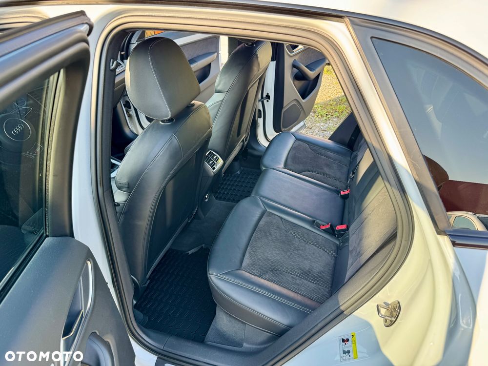 Audi Q3 35 TDI quattro S line - 7