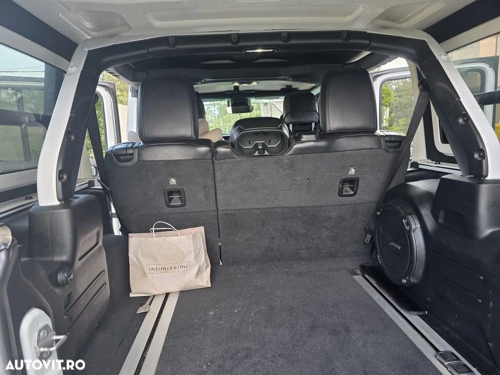 Jeep Wrangler - 6