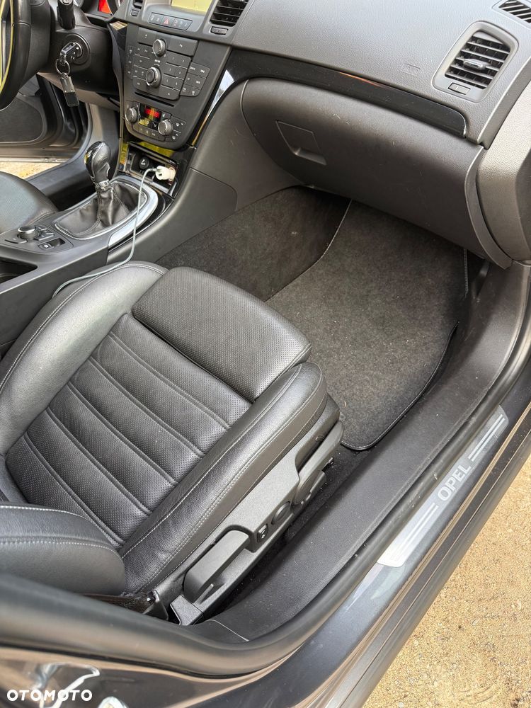 Opel Insignia - 27