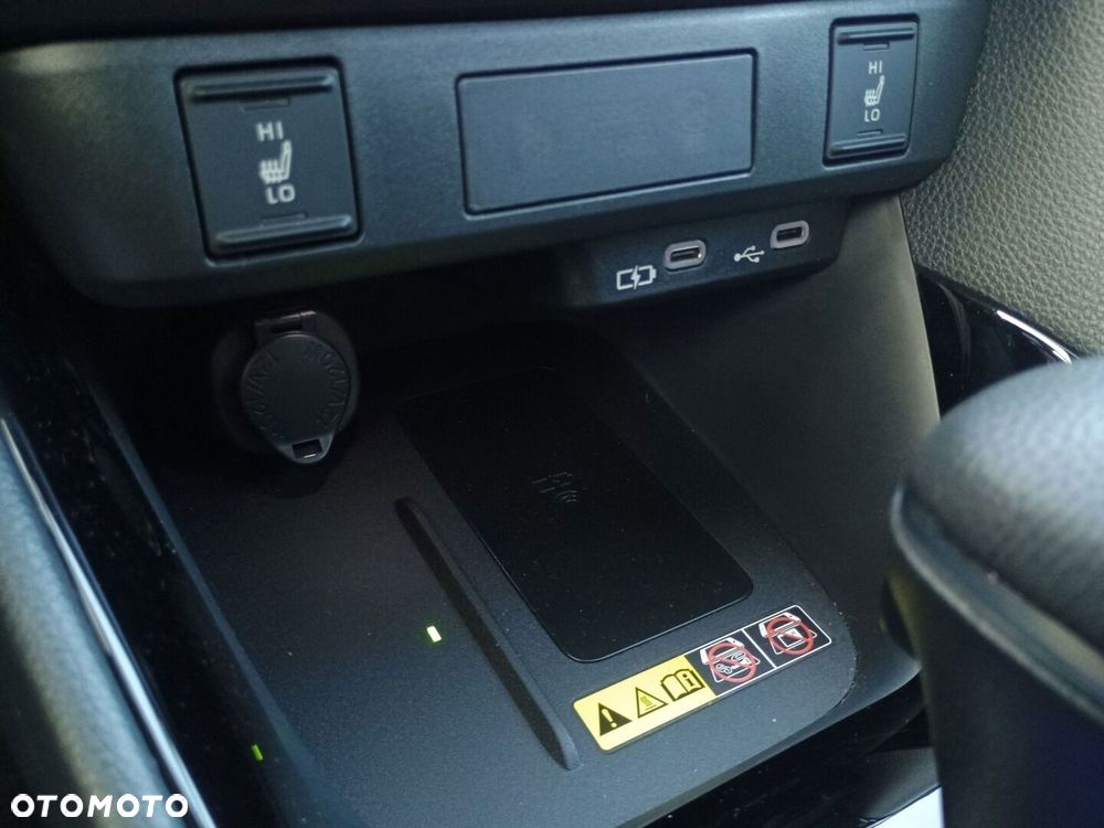 Toyota Yaris Hybrid 1.5 Style - 24
