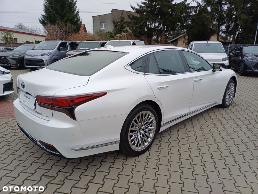 Lexus LS - 22
