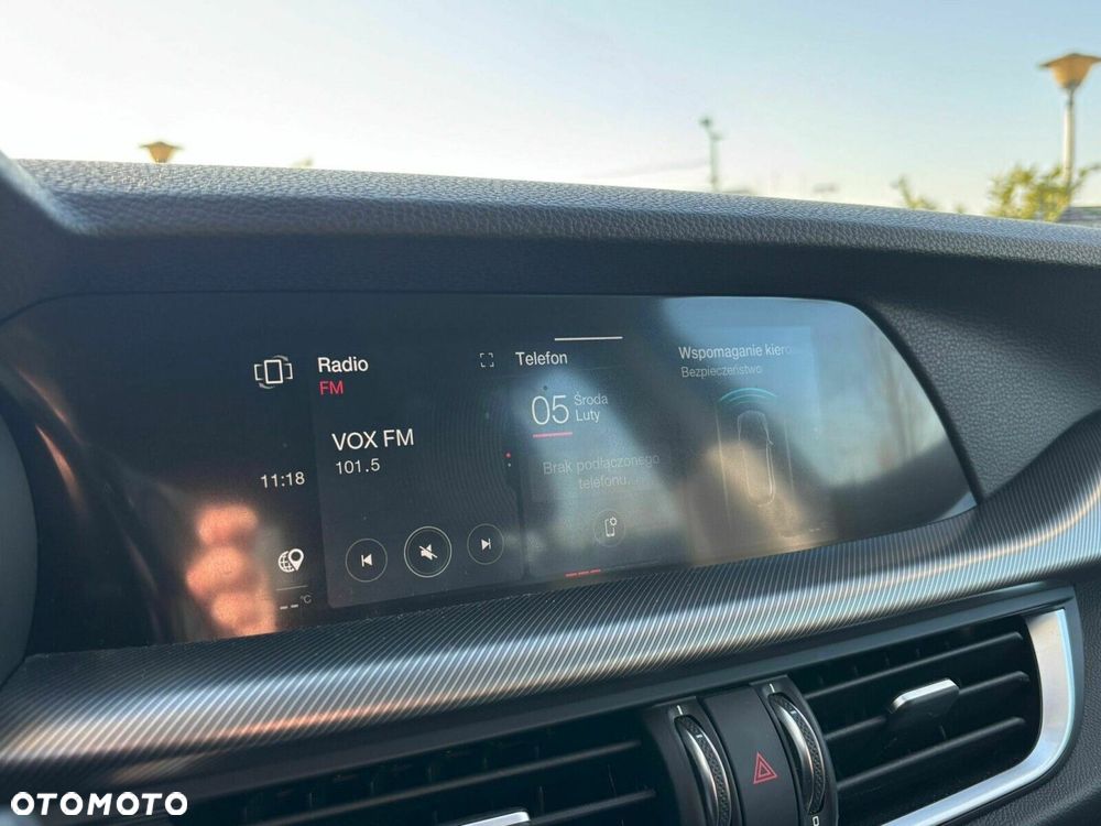 Alfa Romeo Stelvio 2.0 Turbo Sprint Q4 - 16