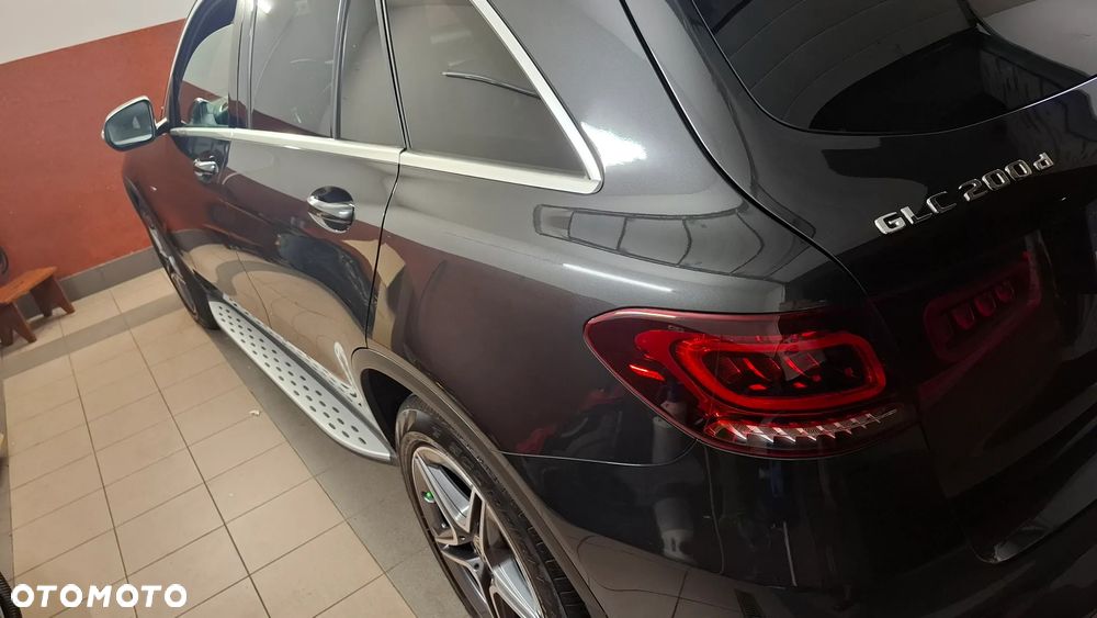Mercedes-Benz GLC 200 d 4-Matic Business Edition - 10