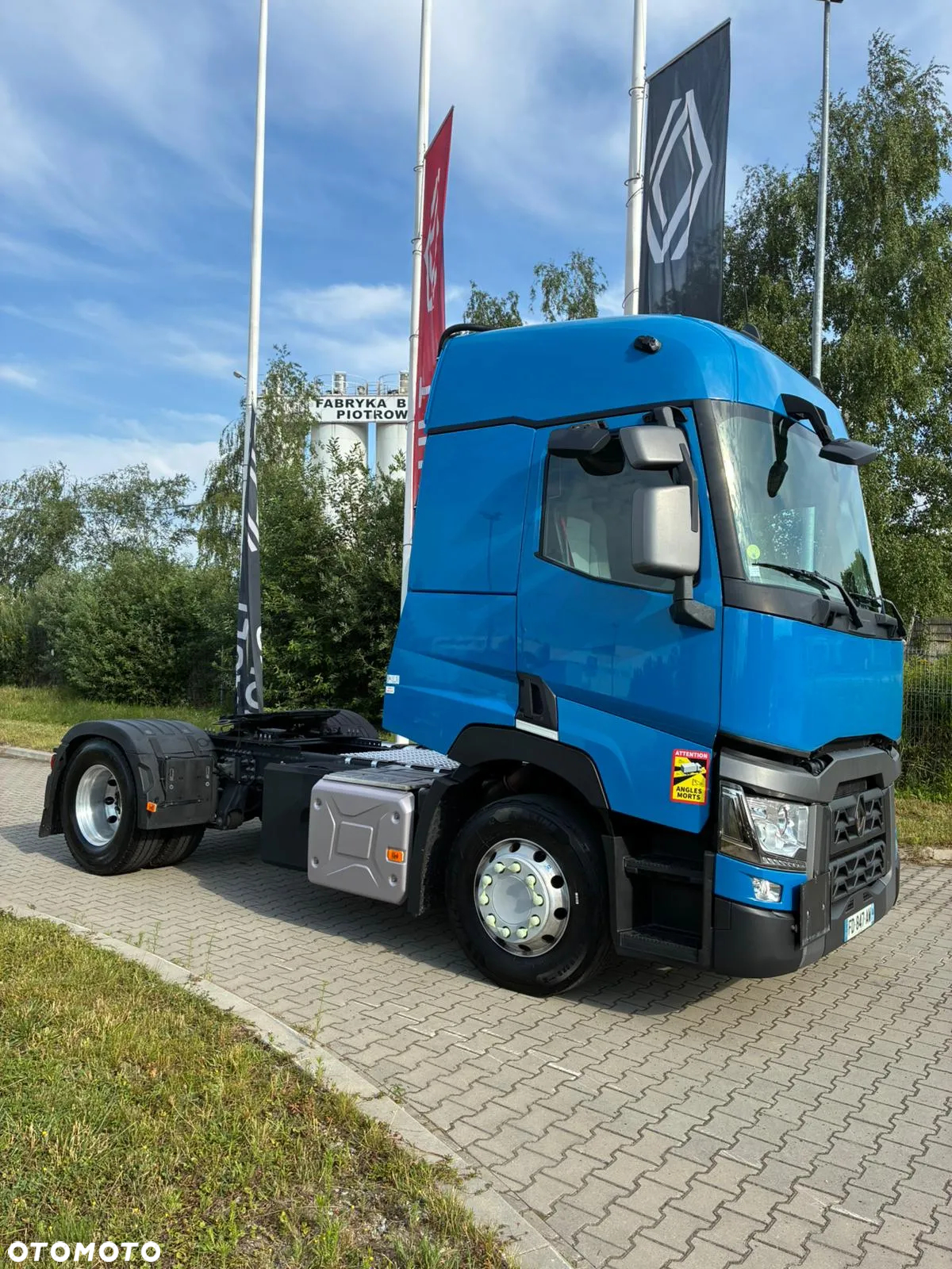 Renault T440 Sleeper Cab ADR - 2