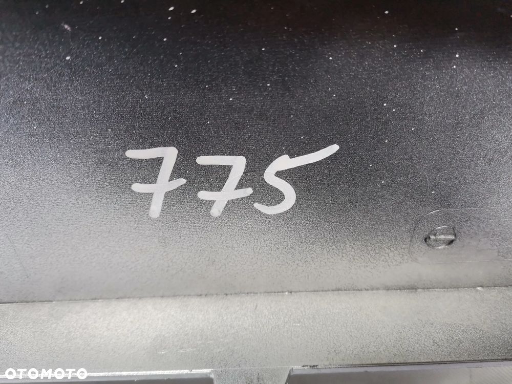 Zderzak Przód MERCEDES E klasa AVANTGARDE W212 09-13 kod lak. 775 - 12