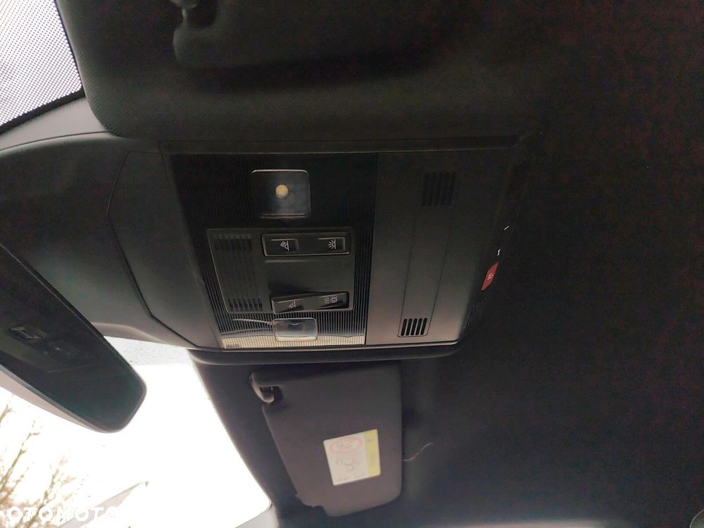 Volkswagen T-Cross 1.0 TSI R-Line Plus DSG - 24