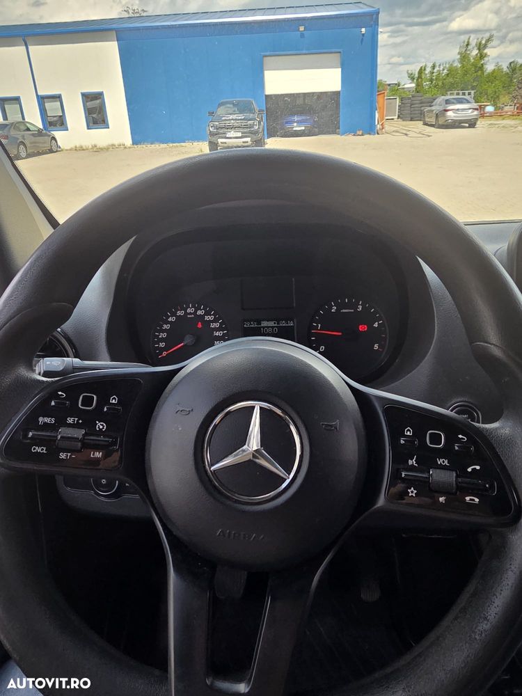 Mercedes-Benz Sprinter - 7