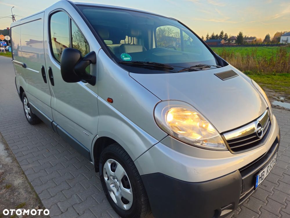 Opel VIVARO 2.0 cdti KLIMATYZACJA - 27