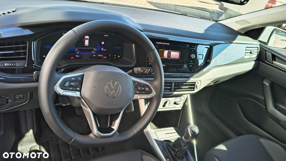 Volkswagen Polo - 12
