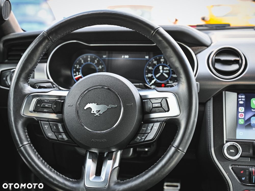 Ford Mustang 5.0 V8 GT - 17