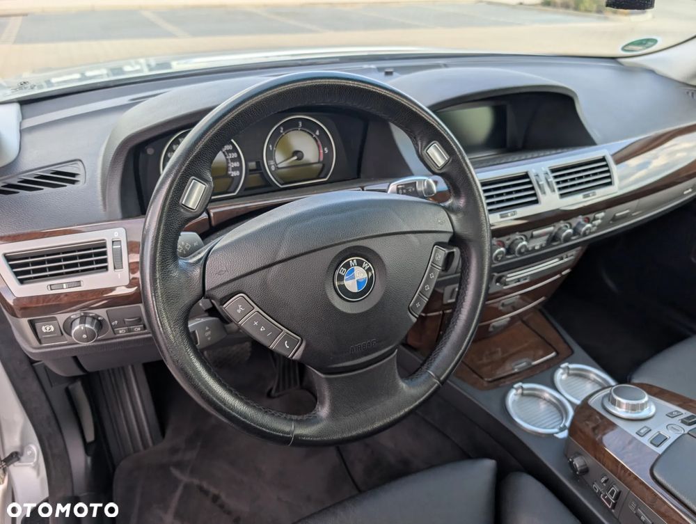 BMW Seria 7 730d - 33