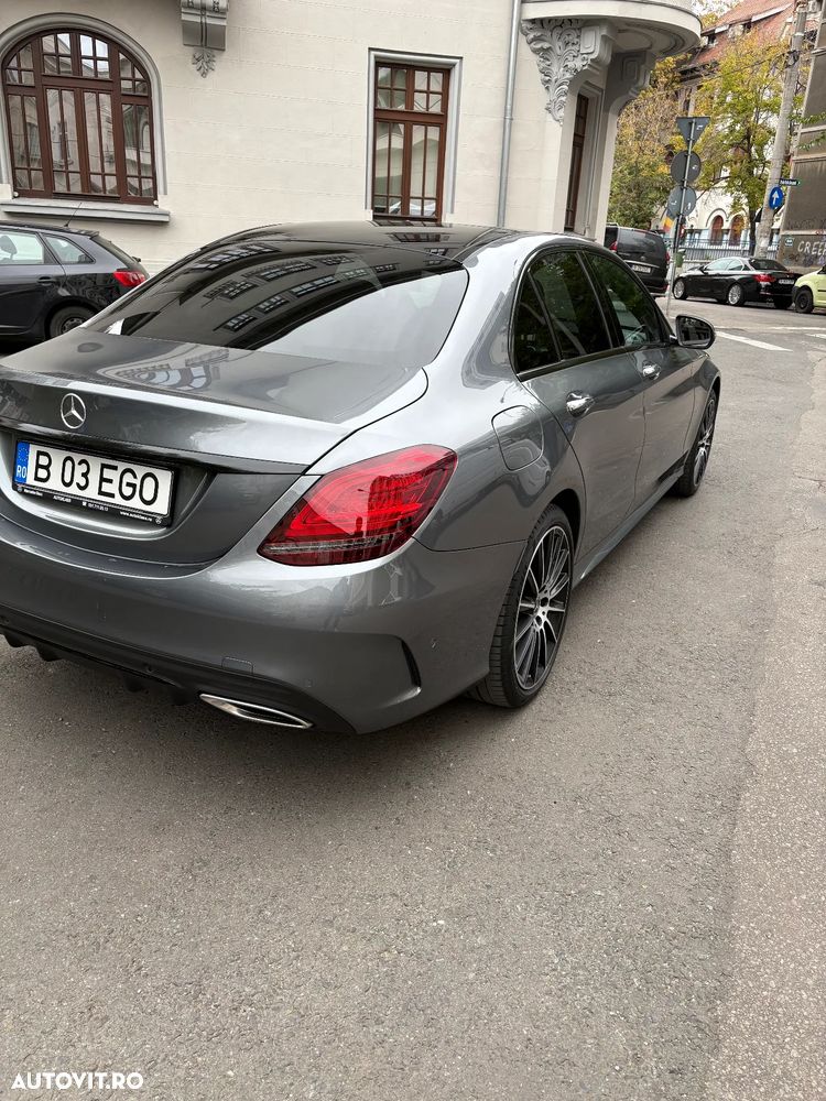 Mercedes-Benz C 300 4MATIC Aut. - 13