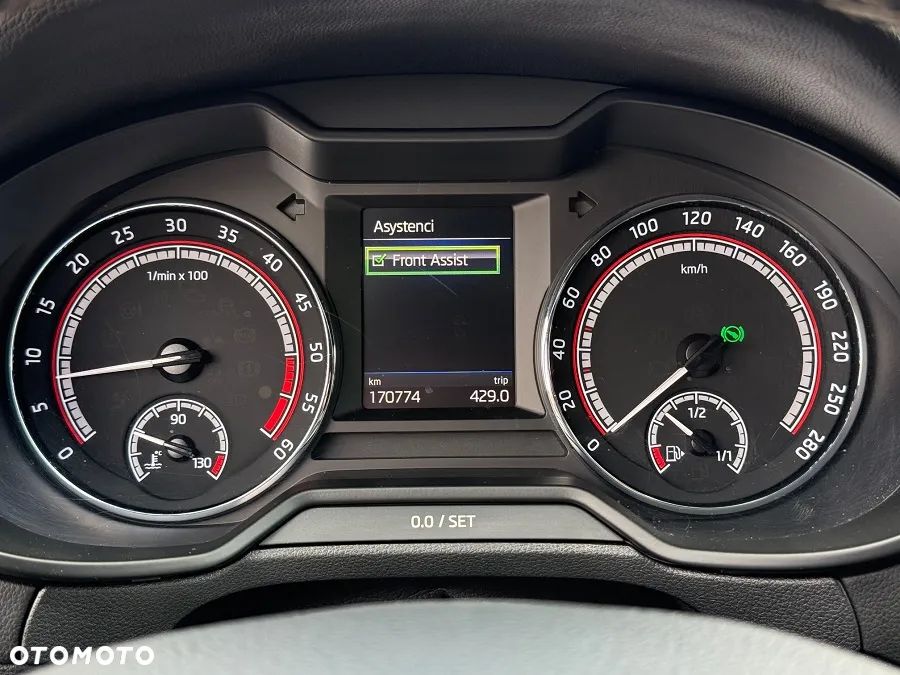 Skoda Octavia 2.0 TDI SCR 4x4 RS DSG - 30