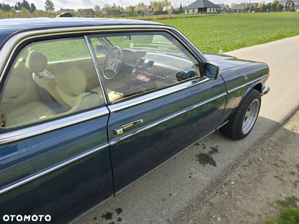 Mercedes-Benz W123 - 5