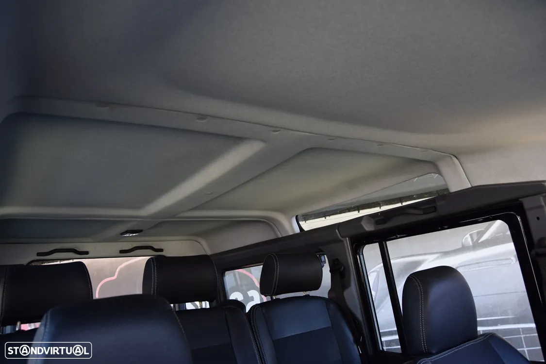 Land Rover Defender 110 SW 2.5 Td5 SE - 41