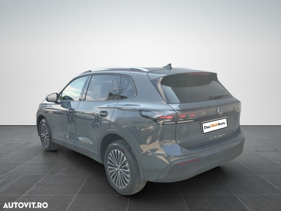 Volkswagen Tiguan - 4