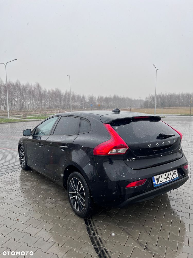 Volvo V40 D2 Drive-E R-Design Momentum - 7