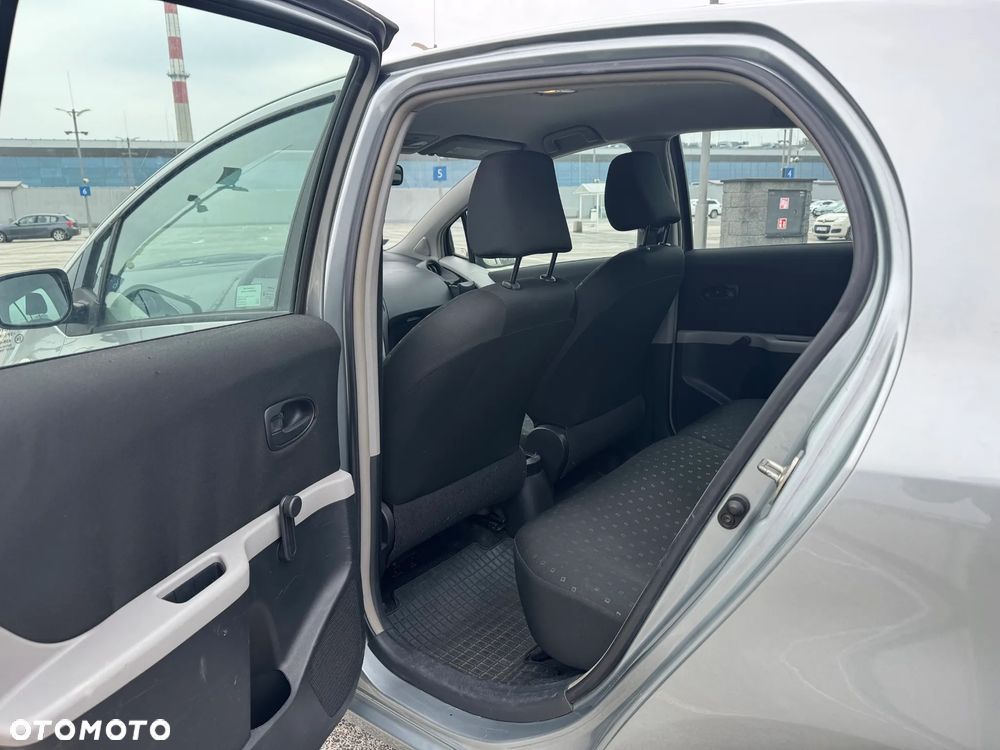 Toyota Yaris 1.0 Terra A/C - 16